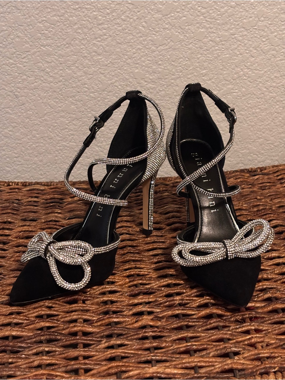 Gianni Bini Black Rhinestone Bow Heels | Crystal Embellished Stiletto | Size 6